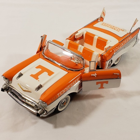 Danbury Mint UT 1957 Chevy Bel Air - Picture 1 of 8